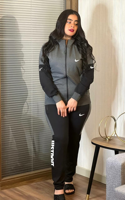 Long Sleeved Front Zipper Hoodie &amp; Jogger Pants Set