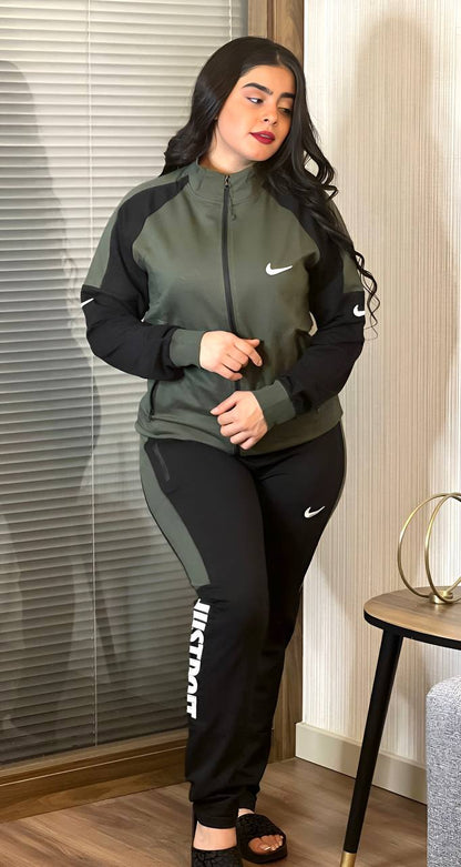 Long Sleeved Front Zipper Hoodie &amp; Jogger Pants Set