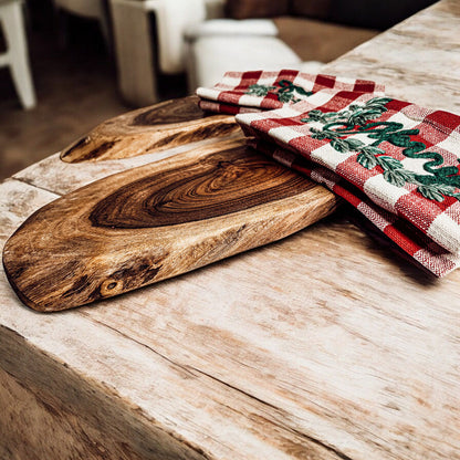 Holiday Charcuterie &amp; Tartan Towel Set