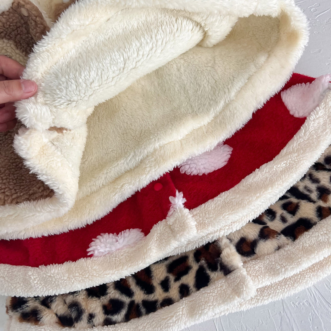 Autumn and Winter Baby Girl Cartoon Pattern Warm Cozy Fleece Cape